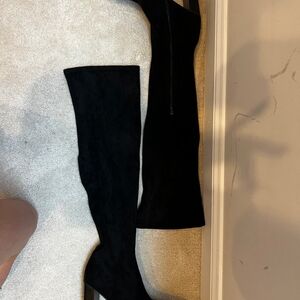 Elegant Black Over-the-Knee Boots